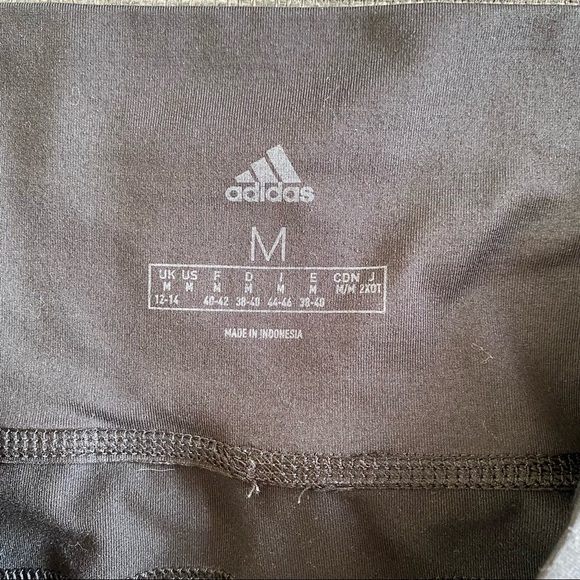 Adidas Cropped Black Leggings - Picture 4 of 4